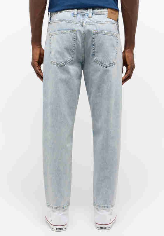 Hose Style Denver Tapered Cropped, Blau 112, model